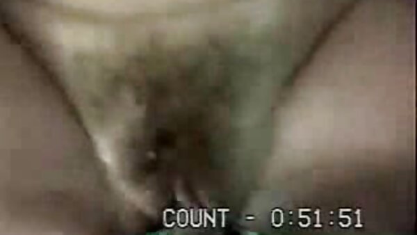 Bosomy brunette streetwalker Nikki Lima នឹងផ្គាប់ចិត្តអតិថិជនរបស់នាងយ៉ាងខ្លាំង
